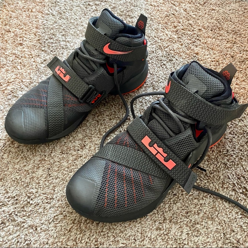 Nike Basketball Shoes